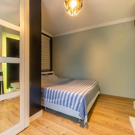 Aparthotel Vista *